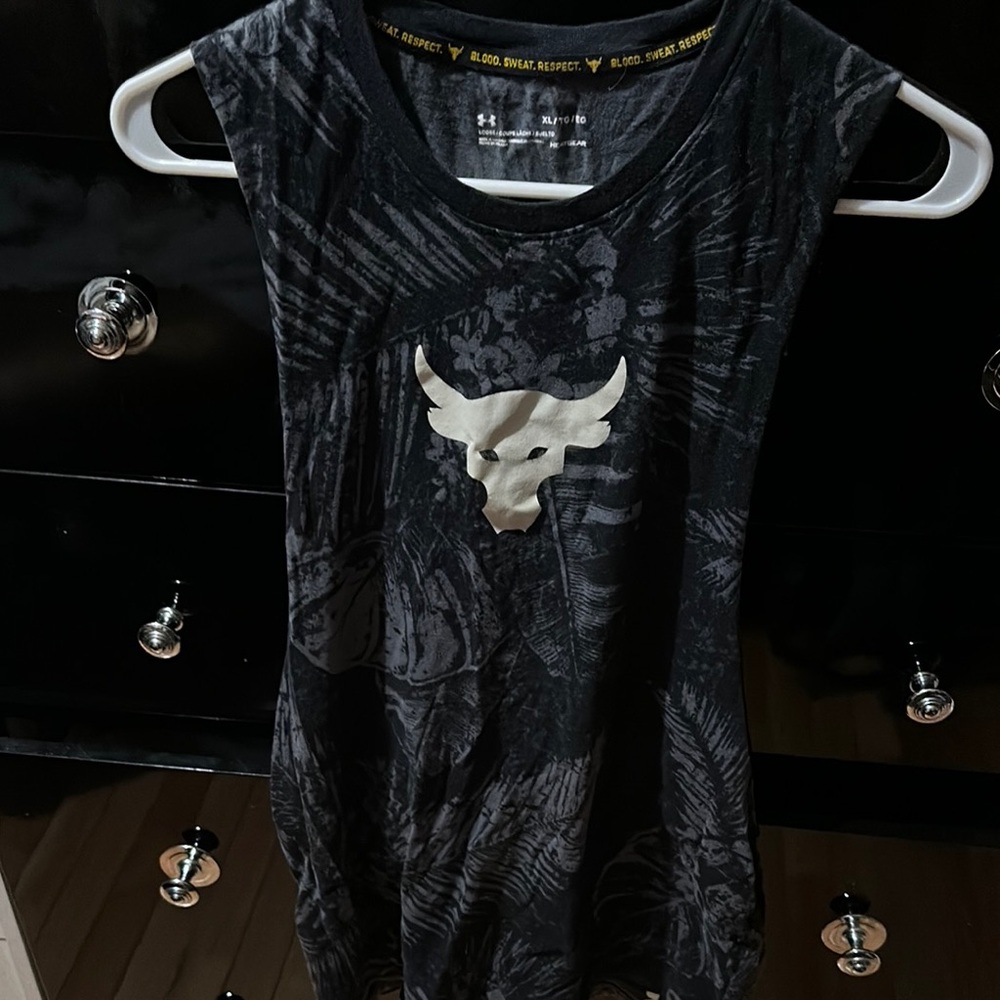 Project rock Black Sleeveless Graphic Tank Top